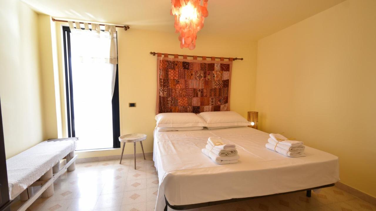 Les Maisons La Mansardina By Rentbeat Sannicola Exterior photo